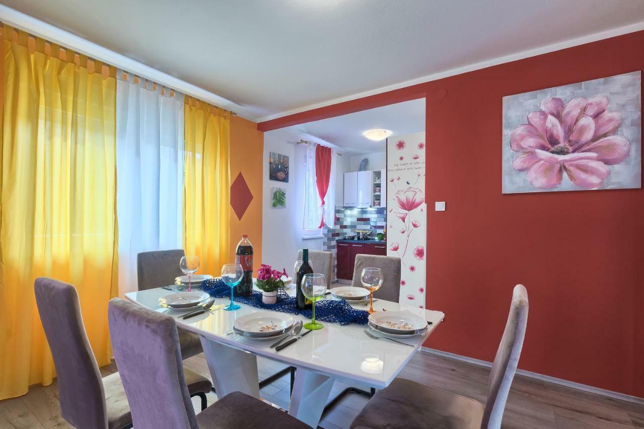 Apartman Modry Пула Экстерьер фото